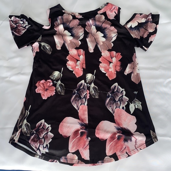 cold shoulder shirt black with pink floral - Picture 3 of 6